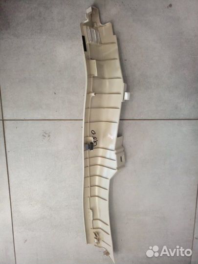 Обшивка стойки Infiniti Q50