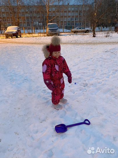 Зимний комбинезон для девочки
