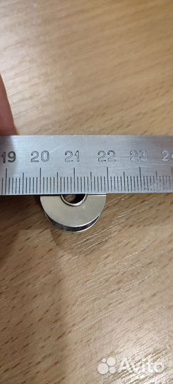 Шпулька для швейной машинки