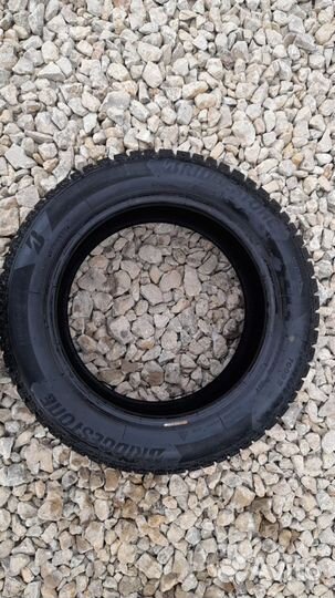 Bridgestone Ice Cruiser 7000S 205/55 R16 91T