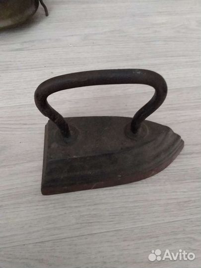 Старый утюг