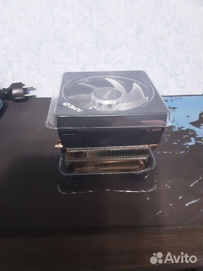 Кулер процессора AMD Wraith Prism