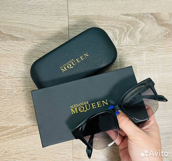 Солнцезащитные очки