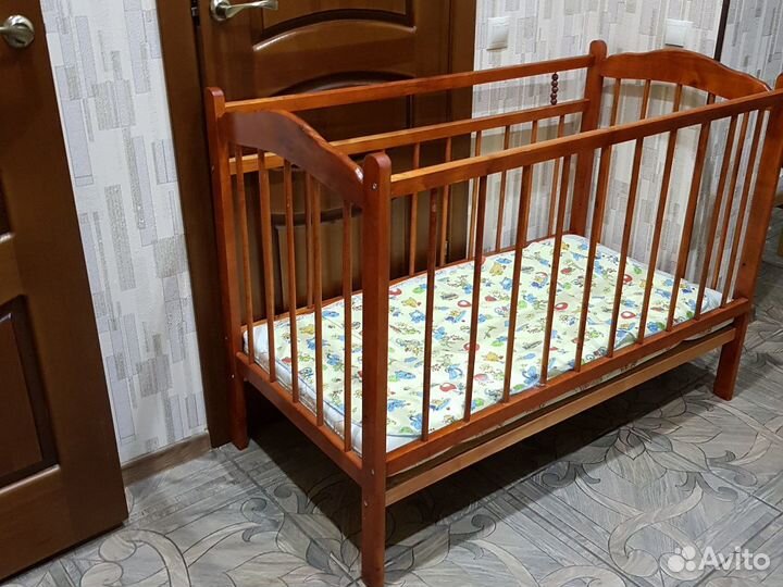 Кроватка детская
