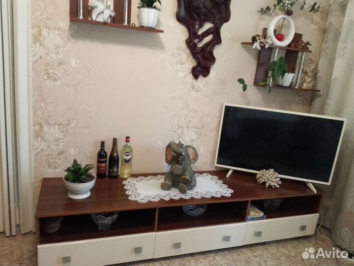 Тумба под телевизор