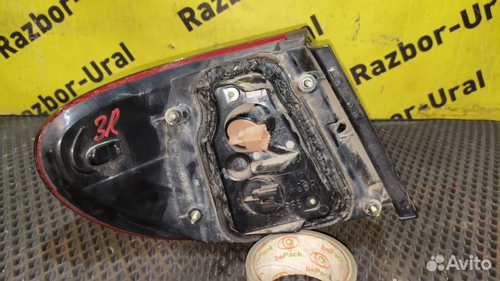 Фонарь задний правый наружный дефект Ниссан Альмер