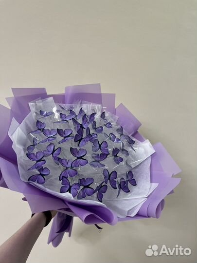 Светящийся букет из бабочек