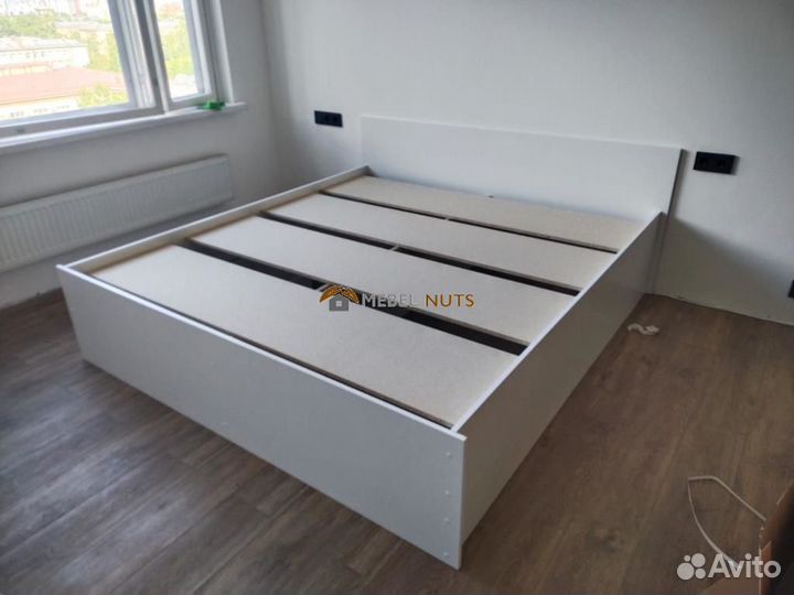 Кровать двуспальная 160 200