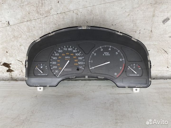 Щиток приборов Saturn vue1 2.2 CVT