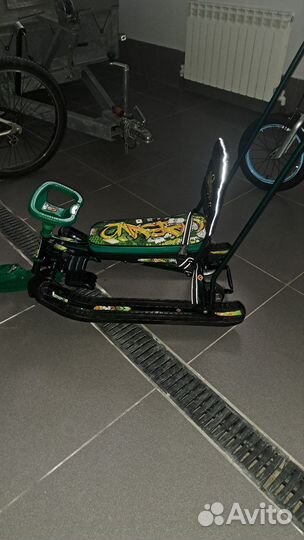 Детский снегокат бу