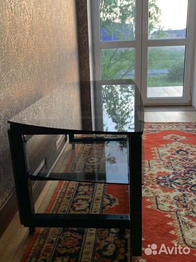 Тумба под телевизор бу стеклянная