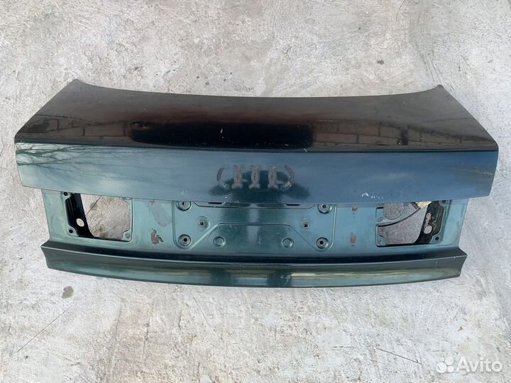 Крышка багажника Audi 80 b4