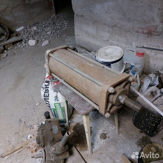 Пневмоцилиндр штоковый