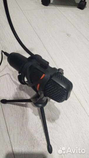 Микрофон Defender Forte GMC 300 с держателем