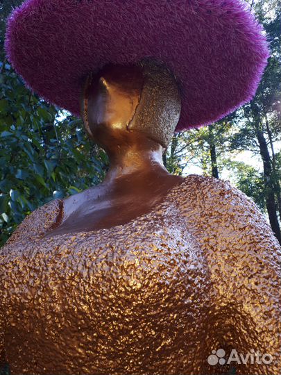 Ландшафтный дизайн- топиари женщины