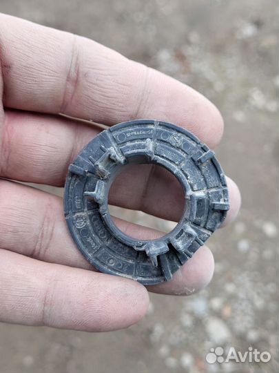 2019-25 ауди а4 крепление датчика парковки audi a4