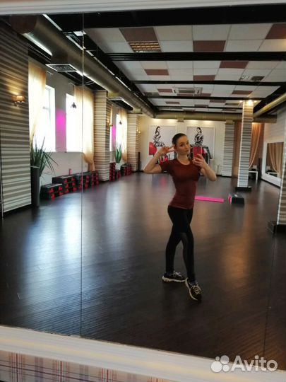 Тренер по фигурному катанию и онлайн фитнес