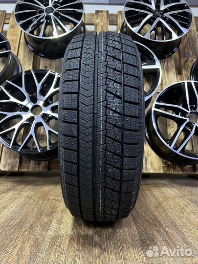 Bridgestone Blizzak VRX 205/65 R16 95S