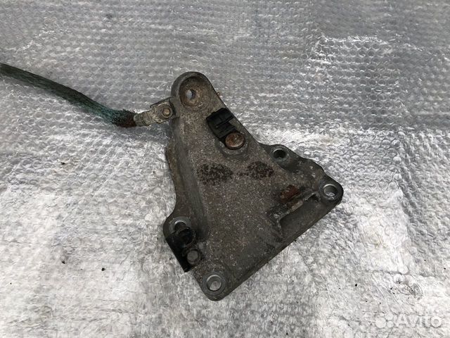 Кронштейн двигателя левый BMW 3 E92N 328xi N51