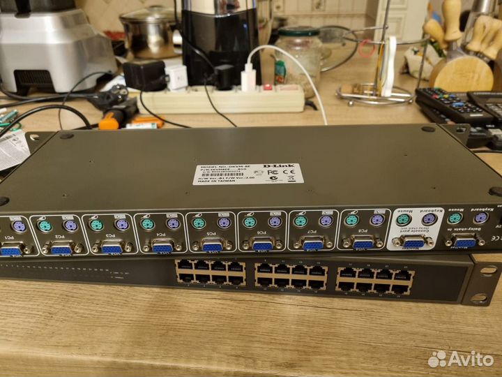 KVM переключатель D-Link dkvm-8E