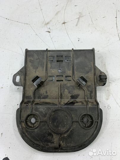 Peugeot 408 накладка багажного отделения