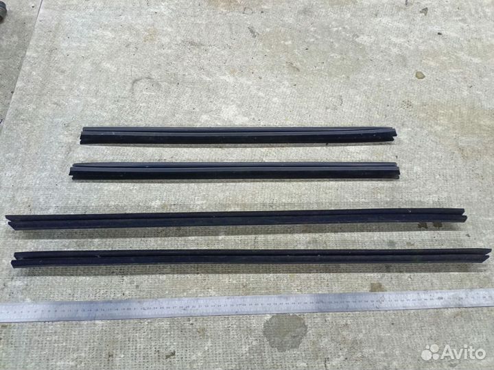 Внутренние бархотки стекол дверей Peugeot 406