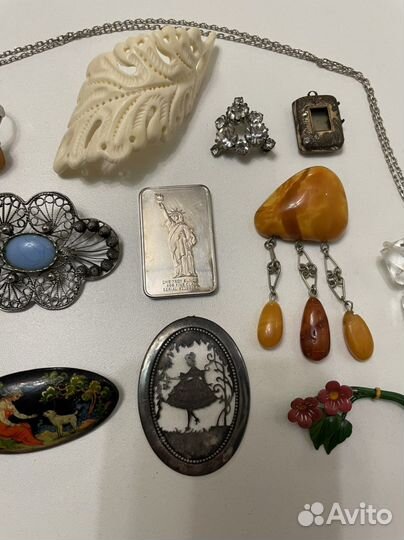 Янтарная брошь СССР, подвеска, кулон-локет