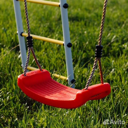 Детские пластиковые качели лодочка