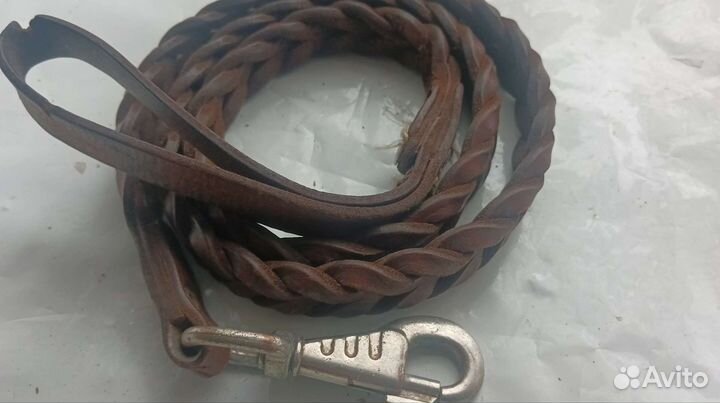 Поводок плетенный кожа бычья с карабином обмен