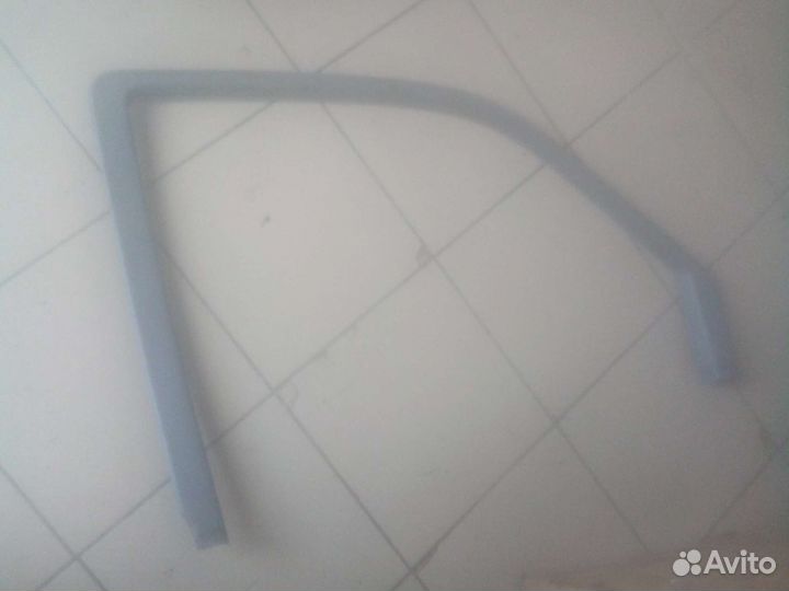 Накладка двери передней L MB Vito W638 A6387273271