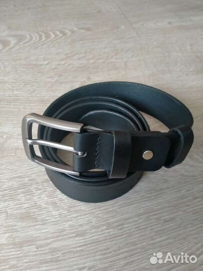 Мужской кожаный ремень