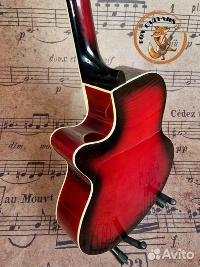 Акустическая гитара красная + аксессуар на выбор