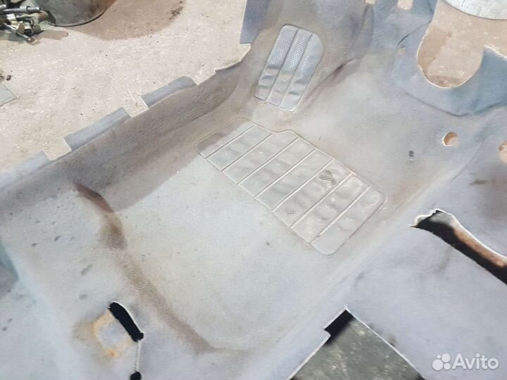Пол салона Skoda Octavia tour a4