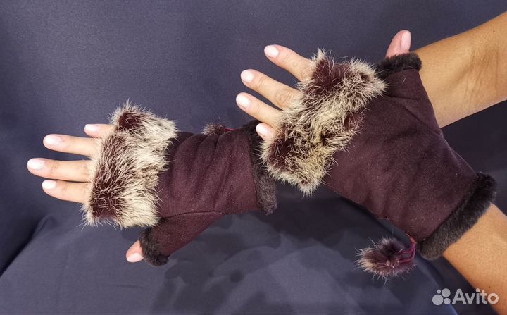 Продаю перчатки женские без пальцев