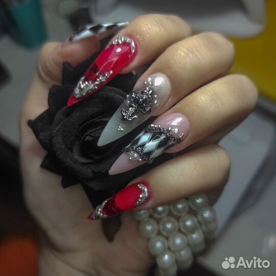 Мастер маникюра