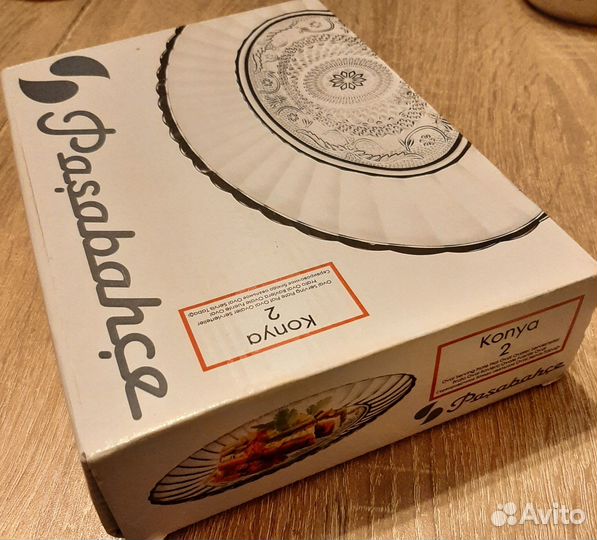 Сервировочные блюда, тарелки стеклянные