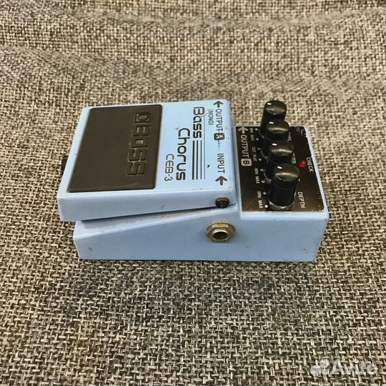 Педаль эффектов для бас-гитары Boss CEB-3 Bass Cho