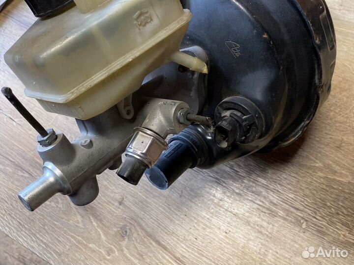 Mercedes c класса ваумный усилитель тормазов