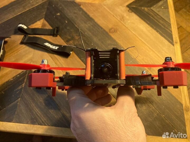Гоночный квадрокоптер на раме emax