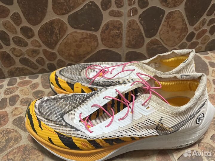 Nike vaporfly next 2 brc tiger