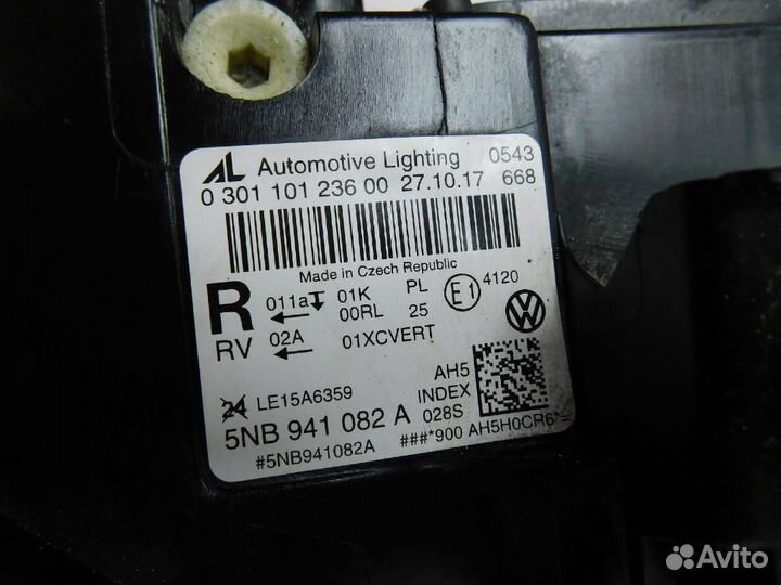 Фара правая Volkswagen Tiguan