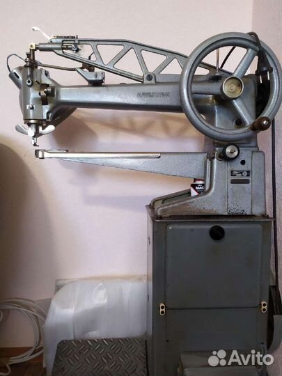 Швейная машина