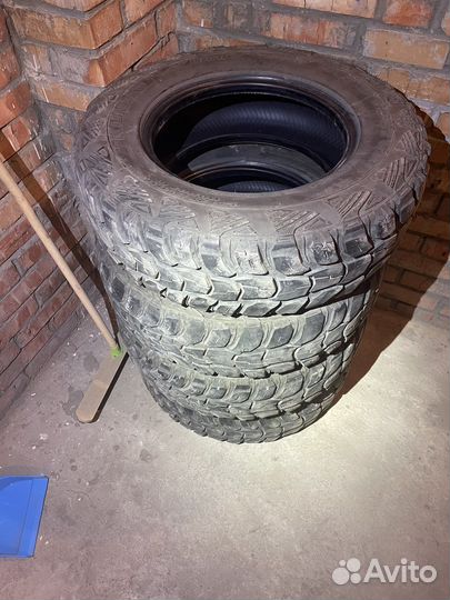 Kumho Road Venture M/T KL71 225/75 R16 110Q