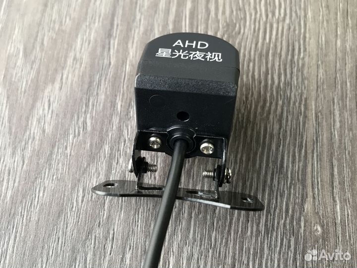 Камера заднего вида AHD 720P