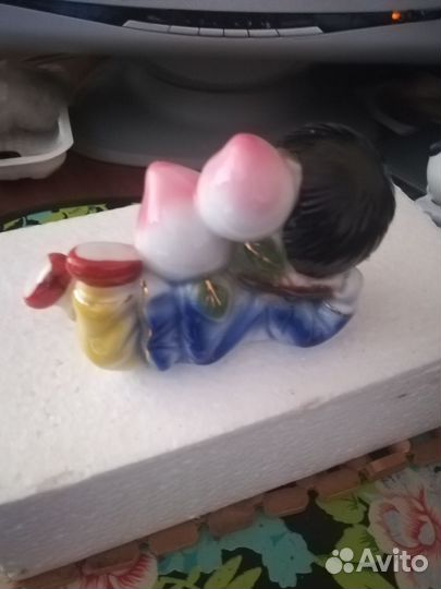 Фарфоровые статуэтки китай