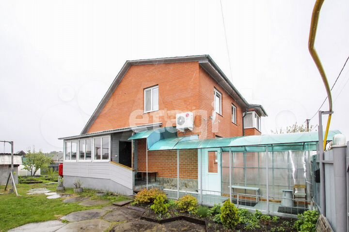 Дом 277,9 м² на участке 15 сот.