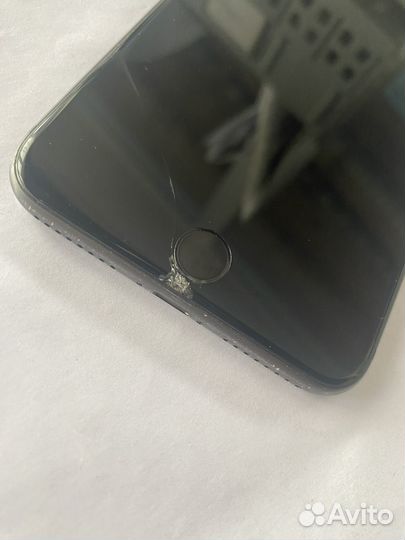 iPhone 8 Plus, 128 ГБ