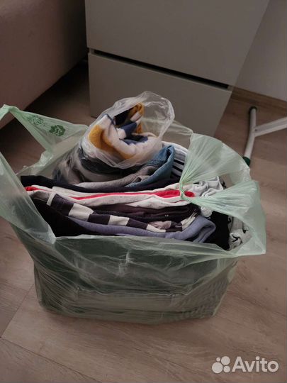 Пакет большой с вещамм 128-134 21вещь