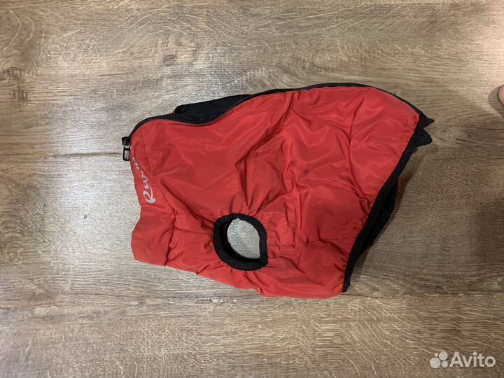 Одежда и амуниция для собак