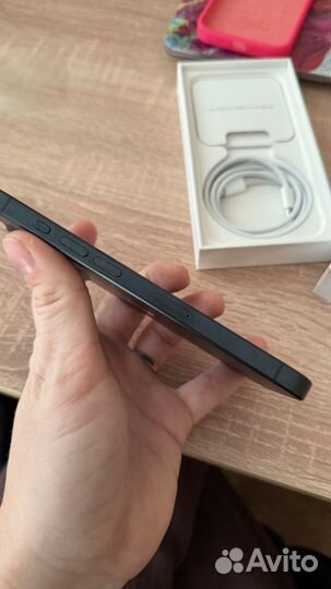 iPhone 15 Pro, 256 ГБ